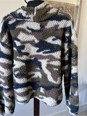 wild fable Cream & Olive Sherpa Hoodie thumbnail 2