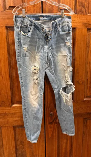 Old Navy Rockstar Super Skinny Distressed Jeans thumbnail 1