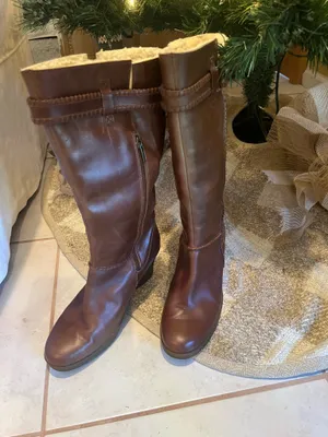 Ugg Sherpa Lined Chestnut Women’s Winter Boots thumbnail 6