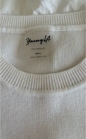 YoungLa top White thumbnail 2