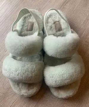 UGG sandals thumbnail 1
