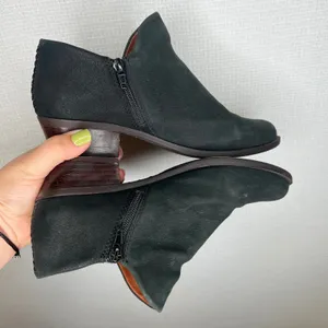 Lucky Brand Basel Black Nubuck Leather Ankle Booties Whipstitch Detail Size 8M thumbnail 8