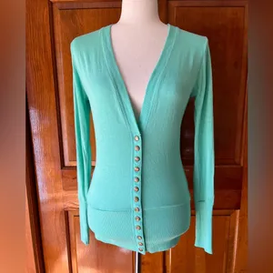 Col-Story Green V-Neck Long-Sleeve Cardigan thumbnail 2