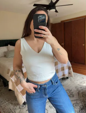 White Crop Tank Top Size M thumbnail 1