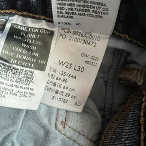 Levi's 501 Curve Jeans Women's 25 Mild Salsa 32 Dark Wash‎ Blue Denim Button Fly thumbnail 11