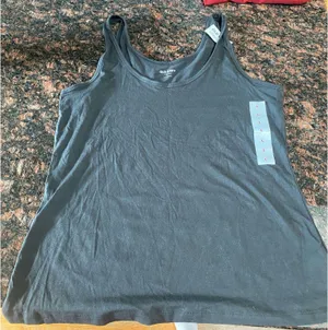 Old Navy Navy Top thumbnail 1
