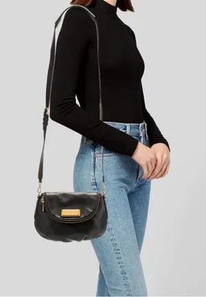 Marc Jacobs Black Leather crossbody Shoulder Bag thumbnail 1