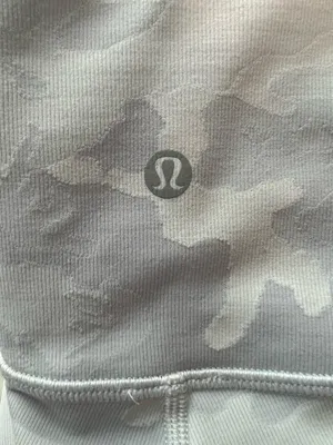 Lululemon Wunder Under HR Tight 25" *Jacquard White Camo Size 8 thumbnail 4