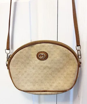 GUCCI Vintage Monogram GG Bag Made In ITALY Beige‎ Logo Crossbody AUTHENTIC thumbnail 1