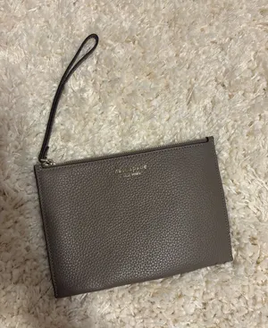 Kate Spade Wristlet thumbnail 1