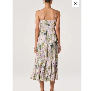 ASTR The Label Midi‎ Dress Womens L Lavender Floral Pleated Smocked event thumbnail 2