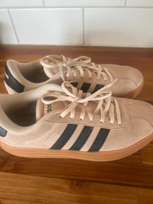 Adidas Shoes thumbnail 4