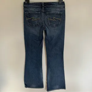 Silver Aiko Bootcut Jeans Women’s Size 28x31 Thick Stitch Dark‎ Denim Low Rise thumbnail 14
