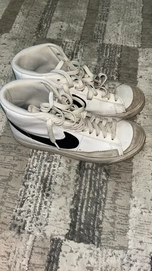 Nike Blazer Mid 77 Shoes thumbnail 4