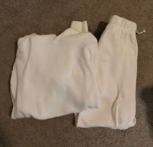 SET ACTIVE cream sweatsuit thumbnail 1