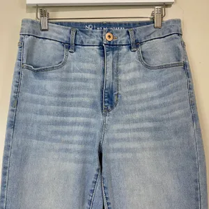No Boundaries Women’s Light Wash Skinny Denim Jean Size 11 thumbnail 2