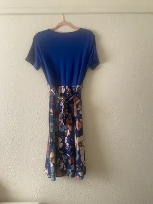 Women’s Blue Floral Midi Dress with Tie Waist thumbnail 6