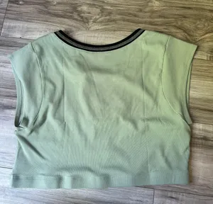 urban style top thumbnail 2