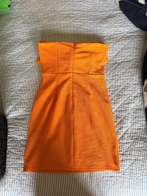 Boutique Orange strapless mini dress thumbnail 3