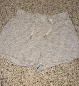 Lululemon Shorts thumbnail 1