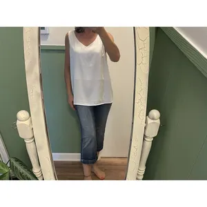 Ekouaer Ivory Satin Tank Top M Sleeveless V Neck Lined Camisole Blouse Elegant thumbnail 8