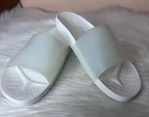Crocs Splash Glossy Slide White Sandals Size 9 thumbnail 1
