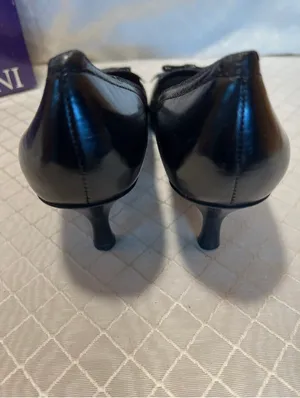 Enzo Angiolini Black Leather Kitten Heel Pumps with Bow thumbnail 5