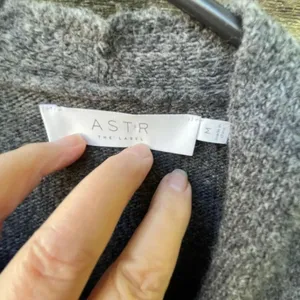 ASTR The Label size M pleated wrap sweater. thumbnail 2