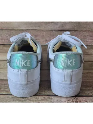 Nike Blazer Low Platform Womens 10 White Metallic Silver Iridescent DQ7654-100 thumbnail 7