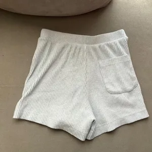 Alo Yoga Muse Ribbed Shorts Blue Skies Heather XS thumbnail 6