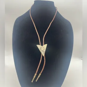 Vintage square Dancing Bolo, Western Triangle arrowhead Leather Necklace Gold thumbnail 4