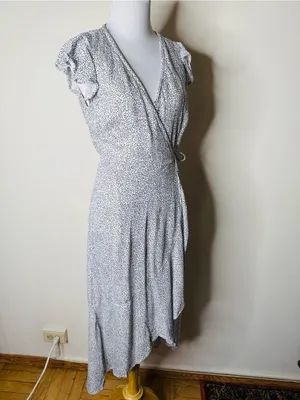 Abercrombie White and Black Print Asymmetrical Wrap Maxi Dress thumbnail 3