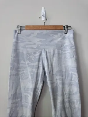 Lululemon Wunder Under High Rise Tight 28” thumbnail 3