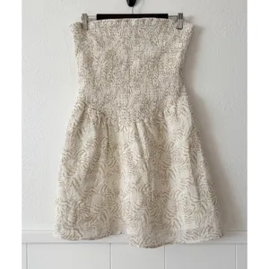 Universal Threads NWT L Smocked Strapless MiniDress Ivory Beige Boho Cottagecore thumbnail 3