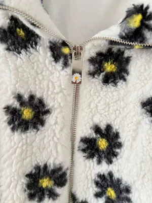 I Believe Women’s 2XL White/Black/Yellow Floral Sherpa Full Zip Jacket thumbnail 4