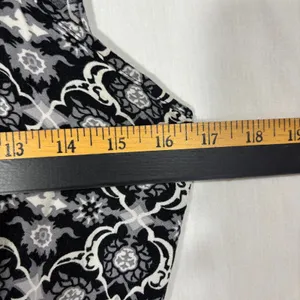 Maxi Dress Womens L Black‎ White Boho Chic Global-Print Tribal Halter Flowy thumbnail 7