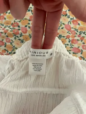 Boutique white crop top thumbnail 4