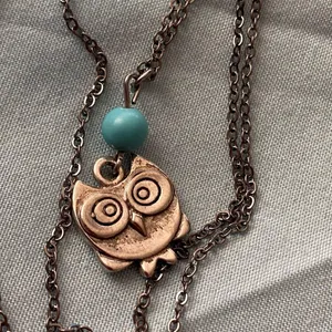 18” Silver Tone Necklace Owl Pendant With Blue Stone .5” H thumbnail 4