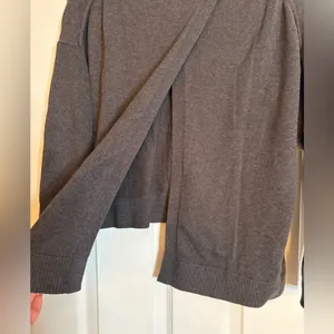 Athleta Highland Crossback Sweater Charcoal Gray Open Back Athleisure Womens S thumbnail 6