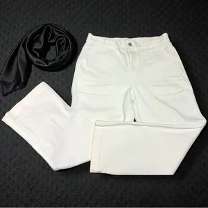 454 J.Crew | EUC White High-Rise Utility Straight Leg Crop Jeans (Size 27P) thumbnail 3