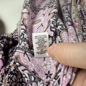 Cato Floral Medallion Blouse Size 18/20W Black Multicolor Boho Lightweight Comfy thumbnail 9