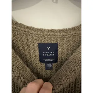 American Eagle Jegging Sweater – Size XL thumbnail 2