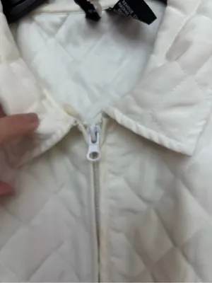 New Directions White Quilted Sleeveless Zip Vest thumbnail 5
