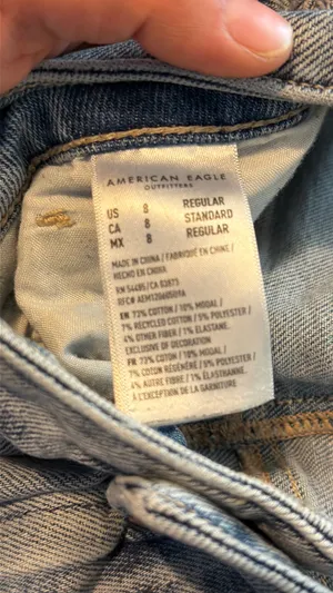 American Eagle Mom Jeans thumbnail 3