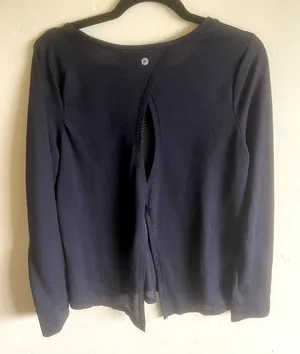 Black mesh long sleeve workout shirt Size L thumbnail 1
