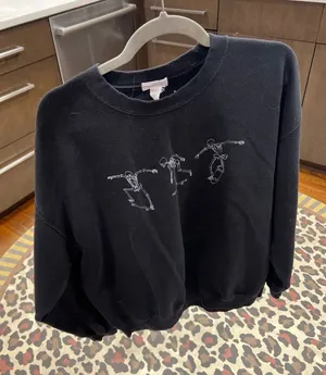 Full Tilt Skeletons Skateboarding sweatshirt Sz XL thumbnail 1
