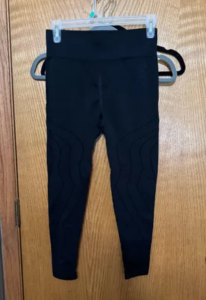 Halara Leggings High-Waisted thumbnail 1
