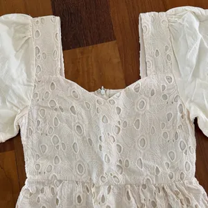Versona Cream Eyelet Tiered Dress with Scalloped Puff Sleeves thumbnail 3