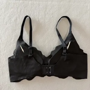 Women's Black Bra Size Large #260584 thumbnail 3