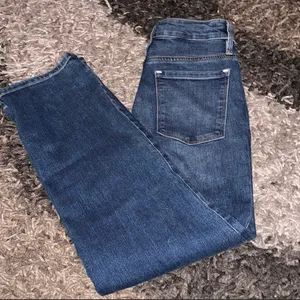 Jeans size 2 good cond inseam 27 thumbnail 4